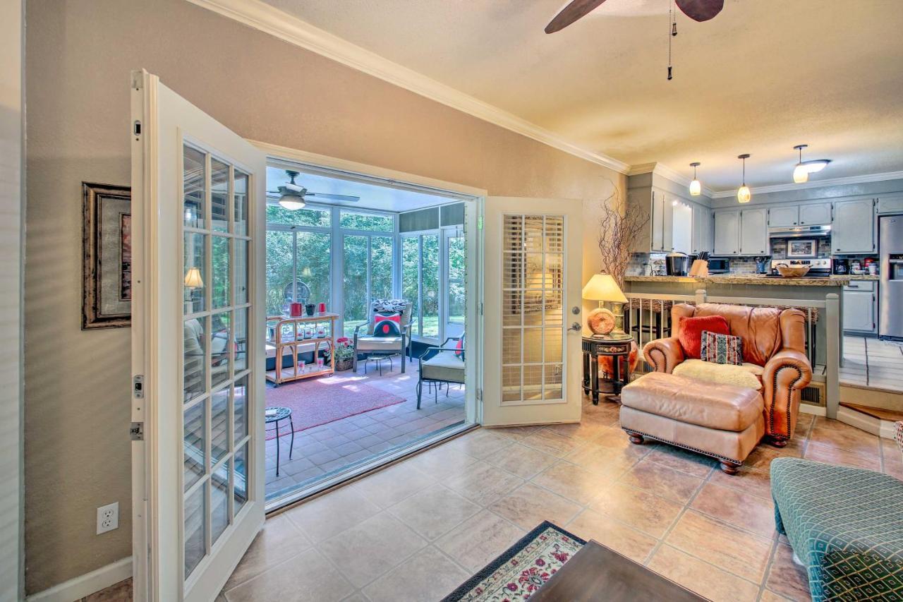 Charming Hot Springs Home With Sunroom And Yard Eksteriør bilde